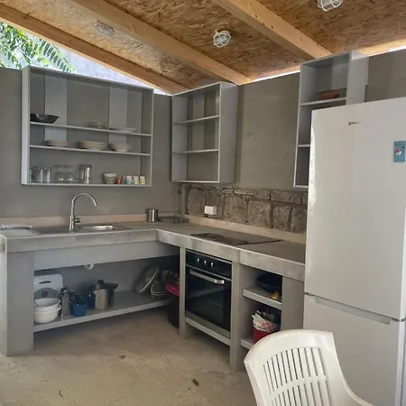 Trojanovi - Three Bedroom With Sea View And Balcony