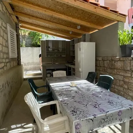 Trojanovi - Three Bedroom With Sea View And Balcony *